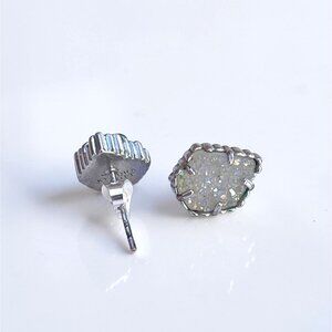Kendra Scott White Iridescent Druzy Stud Earrings Silver Tone 0.5"